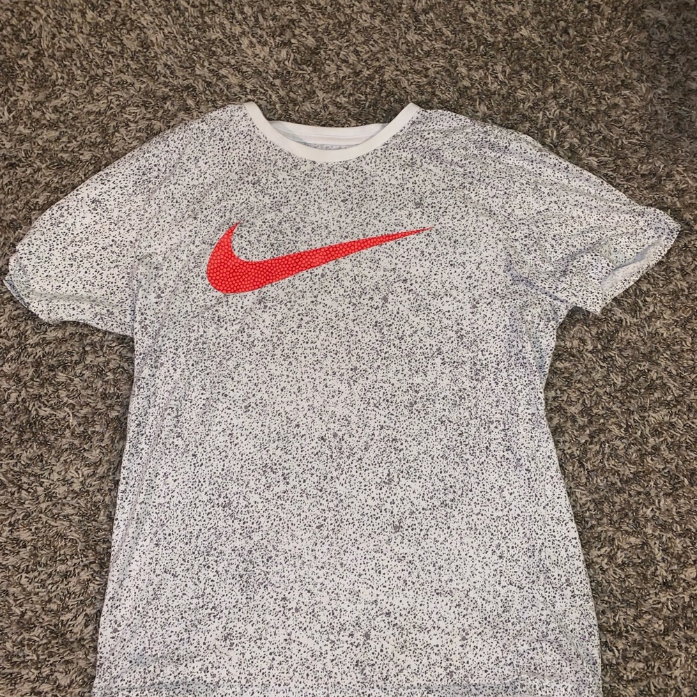 Nike t shirt / large